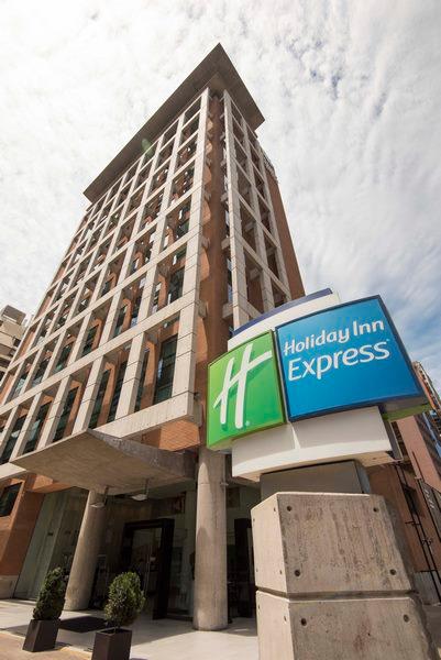 Holiday Inn Express Santiago Las Condes — foto 2