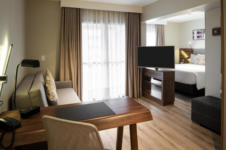 Mercure Curitiba Batel — foto 1