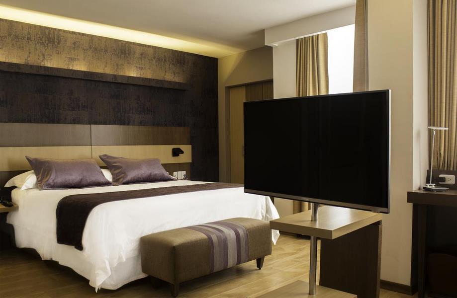 Mercure Alameda — photo 1