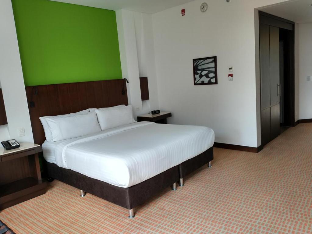 Holiday Inn Bogota Airport — foto 1