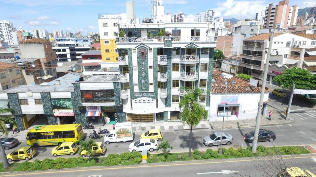 D Leon — foto 2