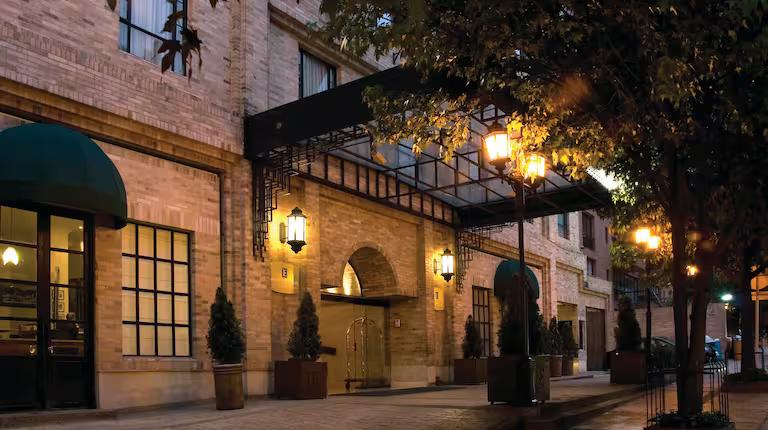 Embassy Suites By Hilton — foto 2