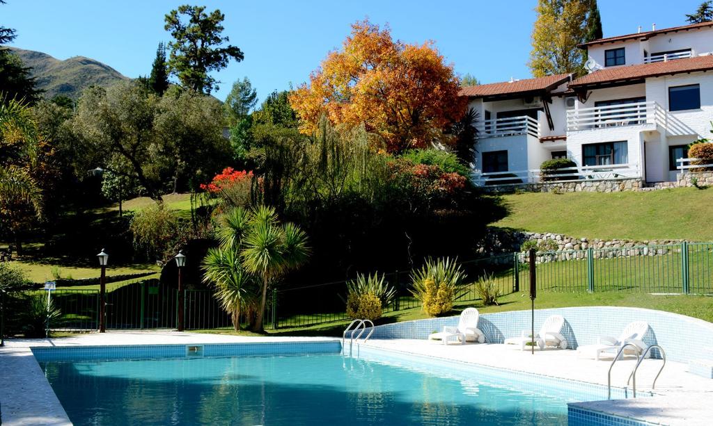 LAS ARDILLAS - CABAÑAS & SUITES - LA FALDA — photo 1