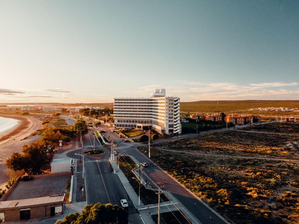 Rayentray Grand Hotel — foto 1